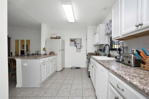 House in Port Charlotte, Florida 2 bedrooms, 108.6 sq.m. № 1628383 - photo 8