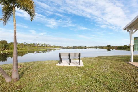 House in Port Charlotte, Florida 2 bedrooms, 108.6 sq.m. № 1628383 - photo 28