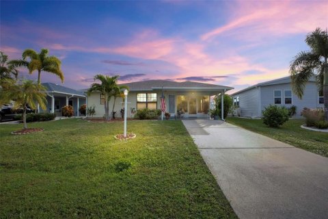 House in Port Charlotte, Florida 2 bedrooms, 108.6 sq.m. № 1628383 - photo 1