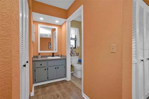 House in Port Charlotte, Florida 2 bedrooms, 108.6 sq.m. № 1628383 - photo 17