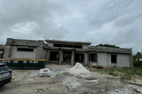 Casa en venta en Palmetto Bay, Florida, 5 dormitorios, 452.34 m2 № 1938322 - foto 7