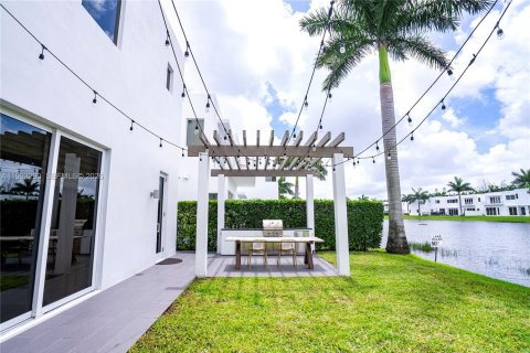 Villa ou maison à vendre à Doral, Floride: 6 chambres, 452.81 m2 № 2056982 - photo 25
