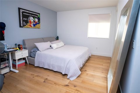 Villa ou maison à vendre à Doral, Floride: 6 chambres, 452.81 m2 № 2056982 - photo 22