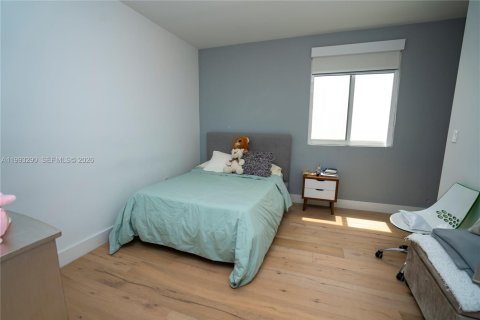 Villa ou maison à vendre à Doral, Floride: 6 chambres, 452.81 m2 № 2056982 - photo 18