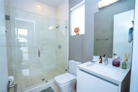 Villa ou maison à vendre à Doral, Floride: 6 chambres, 452.81 m2 № 2056982 - photo 12