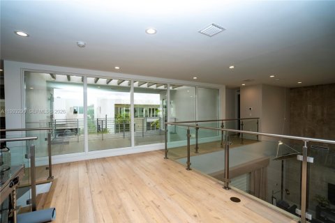 Villa ou maison à vendre à Doral, Floride: 6 chambres, 452.81 m2 № 2056982 - photo 17