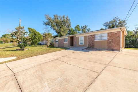 Casa en venta en Orange City, Florida, 3 dormitorios, 158.49 m2 № 2430843 - foto 2