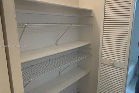 Copropriété à vendre à Miami, Floride: 1 chambre, 64.1 m2 № 1463139 - photo 18