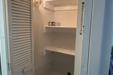 Copropriété à vendre à Miami, Floride: 1 chambre, 64.1 m2 № 1463139 - photo 11