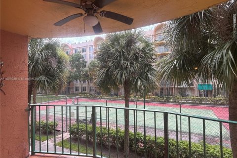 Copropriété à vendre à Miami, Floride: 1 chambre, 64.1 m2 № 1463139 - photo 10