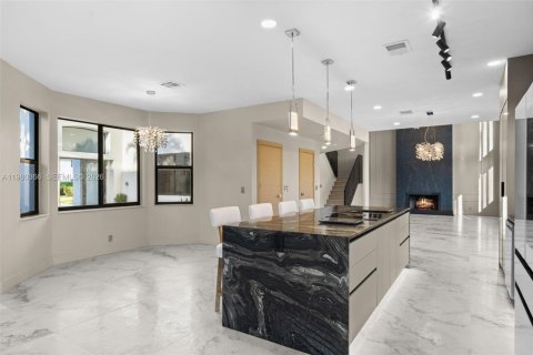 Купить виллу или дом в Бока-Ратон, Флорида 5 спален, 277.68м2, № 2043456 - фото 10