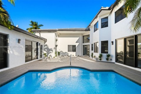 Купить виллу или дом в Бока-Ратон, Флорида 5 спален, 277.68м2, № 2043456 - фото 5