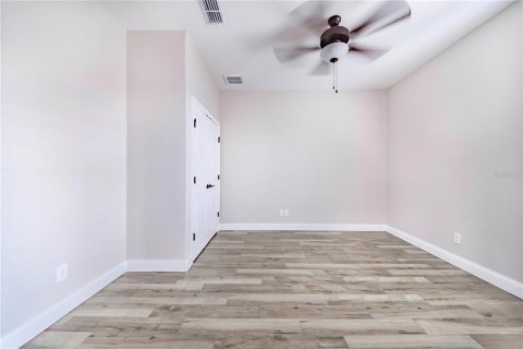 Casa en venta en Lakeland, Florida, 4 dormitorios, 185.8 m2 № 2309935 - foto 14