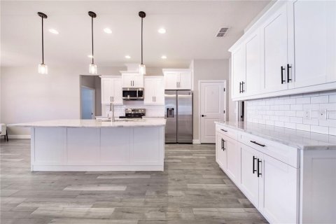Casa en venta en Lakeland, Florida, 4 dormitorios, 185.8 m2 № 2309935 - foto 7