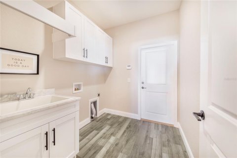 Casa en venta en Lakeland, Florida, 4 dormitorios, 185.8 m2 № 2309935 - foto 25
