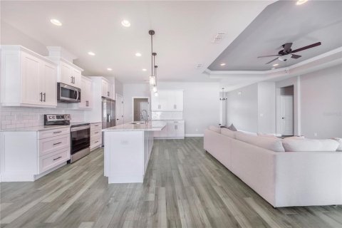 Casa en venta en Lakeland, Florida, 4 dormitorios, 185.8 m2 № 2309935 - foto 13