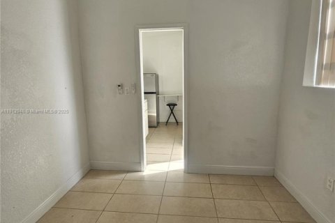 Appartement à louer à Hialeah, Floride: 1 chambre № 1969261 - photo 9