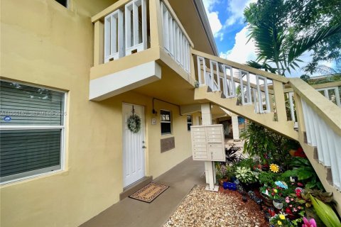 Снять в аренду кондоминиум в Форт-Лодердейл, Флорида 2 спальни, 65.22м2, № 2009882 - фото 8