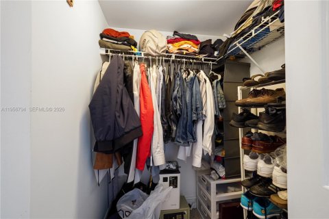 Condominio en venta en Fort Lauderdale, Florida, 2 dormitorios, 129.78 m2 № 2020934 - foto 24