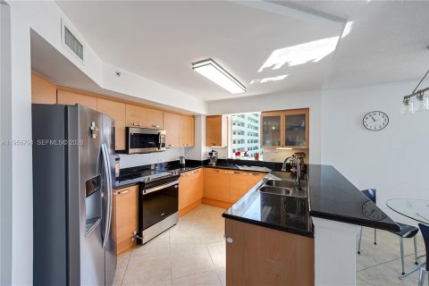 Condominio en venta en Fort Lauderdale, Florida, 2 dormitorios, 129.78 m2 № 2020934 - foto 14