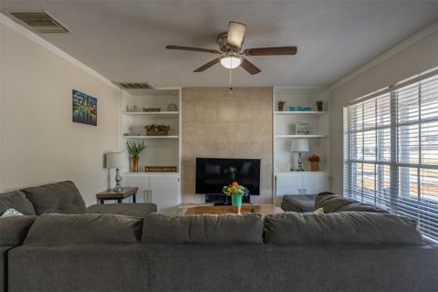 Villa ou maison à vendre à Seffner, Floride: 4 chambres, 172.71 m2 № 2232976 - photo 21