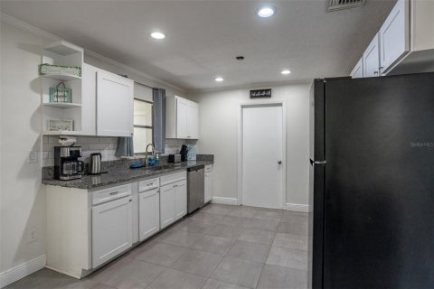 Villa ou maison à vendre à Seffner, Floride: 4 chambres, 172.71 m2 № 2232976 - photo 24