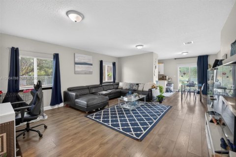 House in Fort Lauderdale, Florida 3 bedrooms, 164.44 sq.m. № 2069839 - photo 7