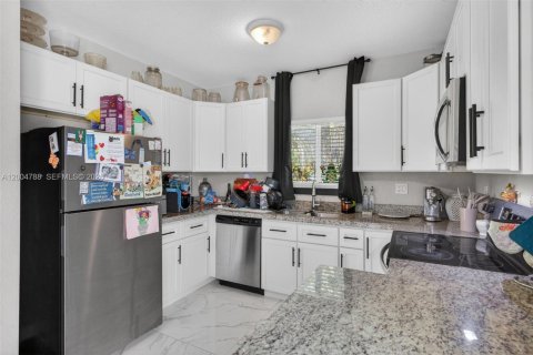 House in Fort Lauderdale, Florida 3 bedrooms, 164.44 sq.m. № 2069839 - photo 17