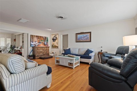 Villa ou maison à vendre à Tarpon Springs, Floride: 2 chambres, 147.9 m2 № 2139380 - photo 5