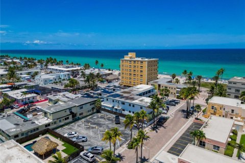 Hotel en venta en Hollywood, Florida № 1799652 - foto 2