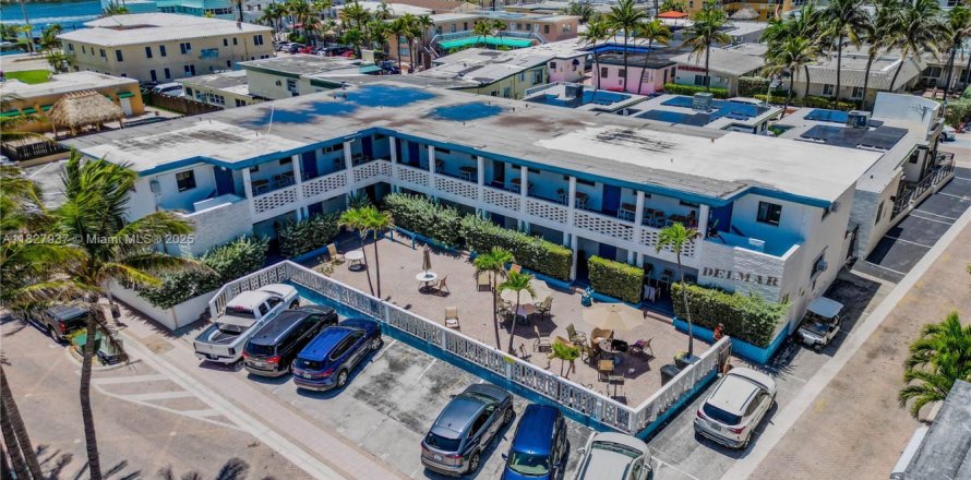 Hotel en Hollywood, Florida № 1799652