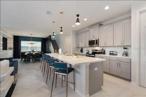 Villa ou maison à vendre à Kissimmee, Floride: 9 chambres, 448.53 m2 № 2399280 - photo 4