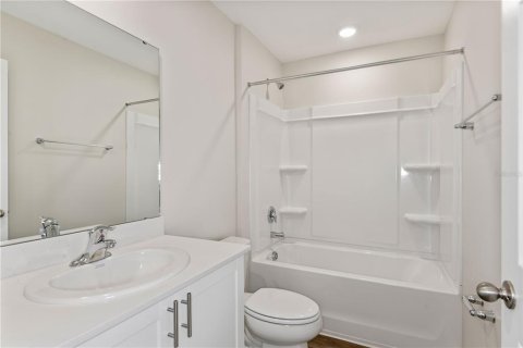 Townhouse in Haines City, Florida 3 bedrooms, 142.51 sq.m. № 1873300 - photo 18