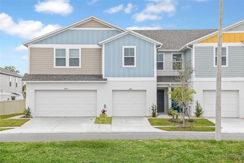Townhouse in Haines City, Florida 3 bedrooms, 142.51 sq.m. № 1873300 - photo 1