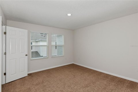 Townhouse in Haines City, Florida 3 bedrooms, 142.51 sq.m. № 1873300 - photo 12
