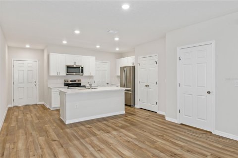 Townhouse in Haines City, Florida 3 bedrooms, 142.51 sq.m. № 1873300 - photo 5