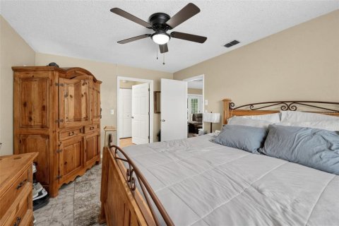 Casa en venta en Tampa, Florida, 3 dormitorios, 130.06 m2 № 2396143 - foto 19