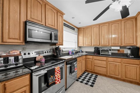 Casa en venta en Tampa, Florida, 3 dormitorios, 130.06 m2 № 2396143 - foto 7