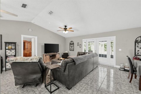 Casa en venta en Tampa, Florida, 3 dormitorios, 130.06 m2 № 2396143 - foto 13