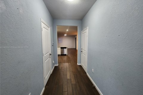 Adosado en alquiler en Homestead, Florida, 3 dormitorios, 160.81 m2 № 1952055 - foto 2