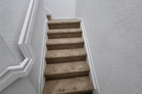 Adosado en alquiler en Homestead, Florida, 3 dormitorios, 160.81 m2 № 1952055 - foto 11