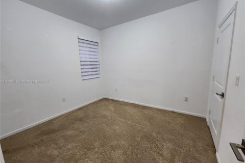Adosado en alquiler en Homestead, Florida, 3 dormitorios, 160.81 m2 № 1952055 - foto 16