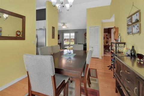 House in Deltona, Florida 4 bedrooms, 190.45 sq.m. № 1816677 - photo 22