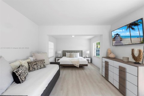 Villa ou maison à vendre à Fort Lauderdale, Floride: 5 chambres, 216.46 m2 № 1937892 - photo 15