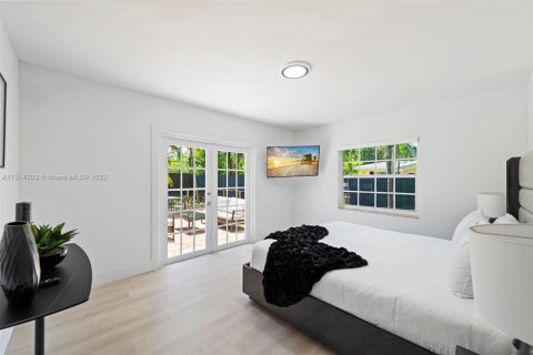 Villa ou maison à vendre à Fort Lauderdale, Floride: 5 chambres, 216.46 m2 № 1937892 - photo 22