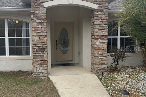 House in Dunnellon, Florida 3 bedrooms, 200.02 sq.m. № 1800049 - photo 3