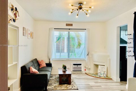 Condominio en venta en Miami Beach, Florida, 1 dormitorio, 37.81 m2 № 1981627 - foto 5