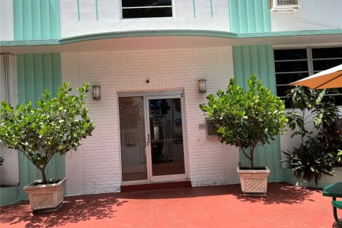 Condominio en venta en Miami Beach, Florida, 1 dormitorio, 37.81 m2 № 1981627 - foto 3