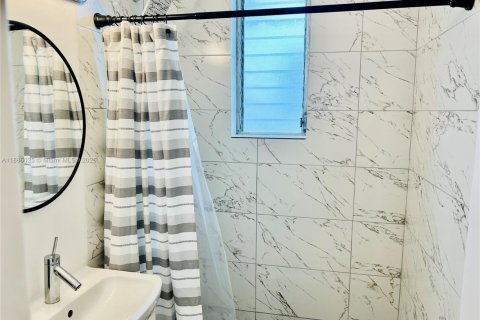 Condominio en venta en Miami Beach, Florida, 1 dormitorio, 37.81 m2 № 1981627 - foto 15