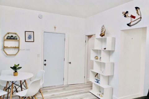 Condominio en venta en Miami Beach, Florida, 1 dormitorio, 37.81 m2 № 1981627 - foto 14